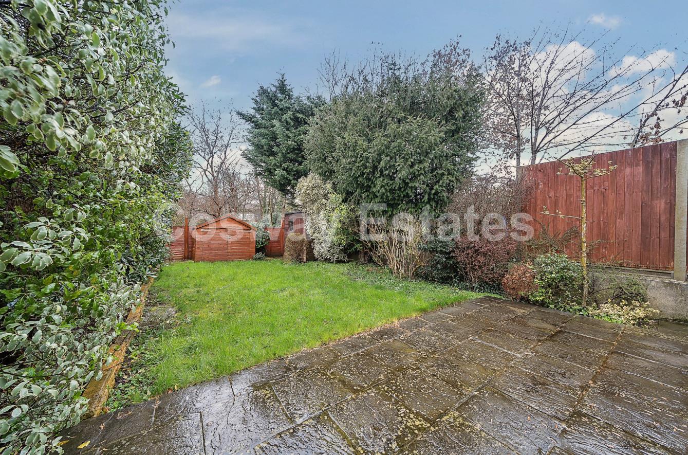 Farm Road, Edgware